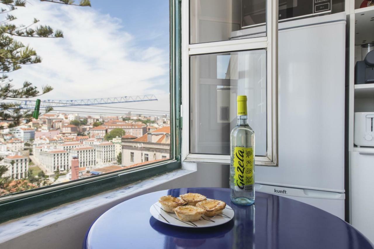 The Castle Life In 3Bdr Apartament Lisbon Exterior photo